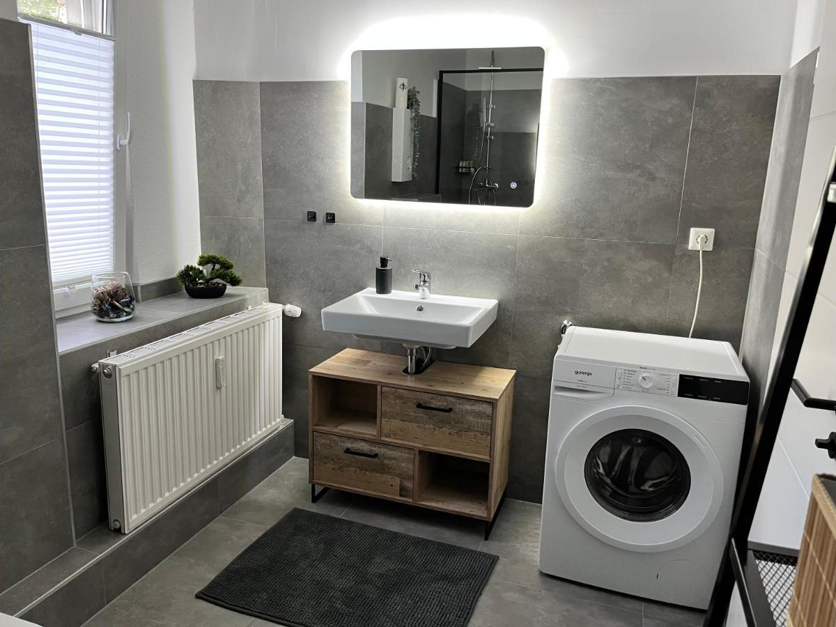 Appartment Florida Naehe Duesseldorf, Messe, Hbf, City, Wifi, Helios Hospital Krefeld Exteriör bild